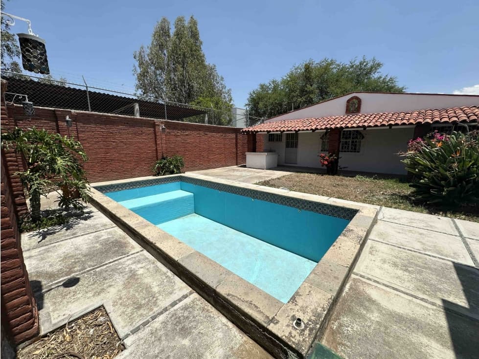 VENTA CASA DE CAMPO CON ALBERCA EN CAMPESTRE SAN ISIDRO - 1