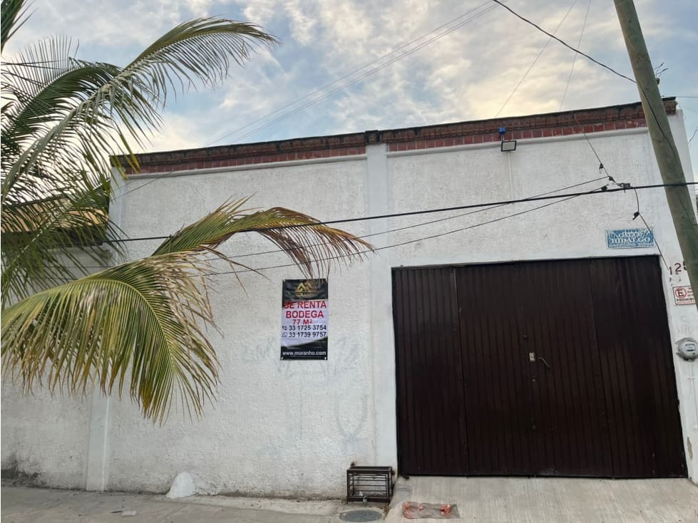 SE RENTA BODEGA EN PARQUES DE TLAQUEPAQUE JALISCO - 1