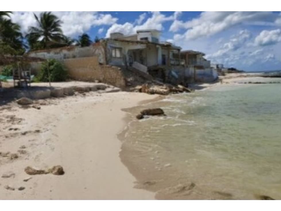 TERRENO EN VENTA UBICADO EN PRIMERA FILA PLAYA CHELEM - 1