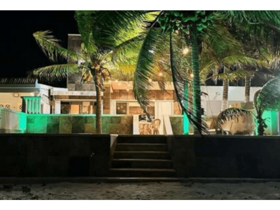 VENTA DE CASA FRENTE AL MAR TELCHAC PUERTO - 1