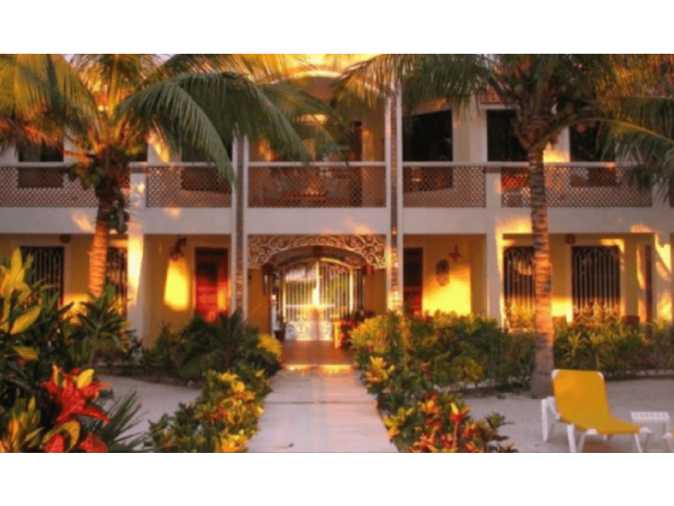VENTA DE HOTEL BOUTIQUE A PIE DE PLAYA EN CELESTUN - 1