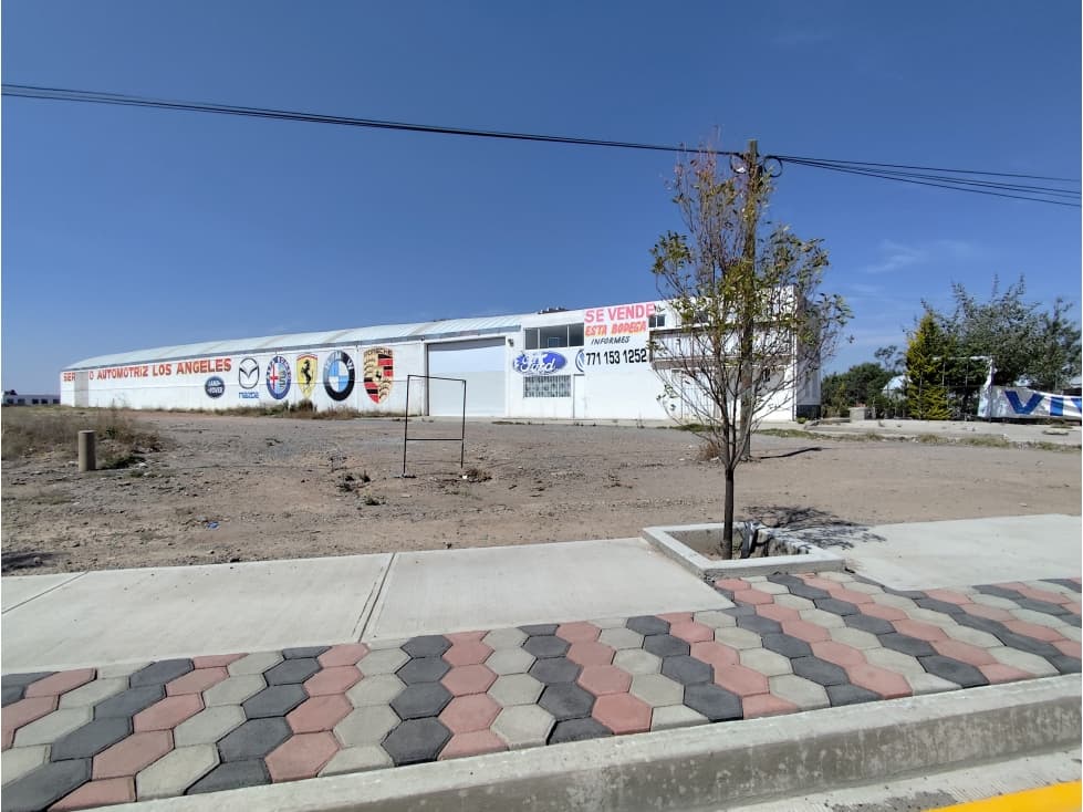 Se vende bodega y terreno de 5000 m2, carretera a Sahagún, atrás ITLA. - 1