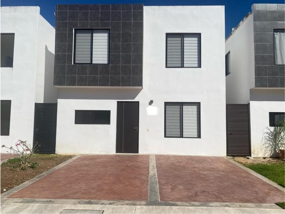 Casa en renta Priv. Idilia - 1