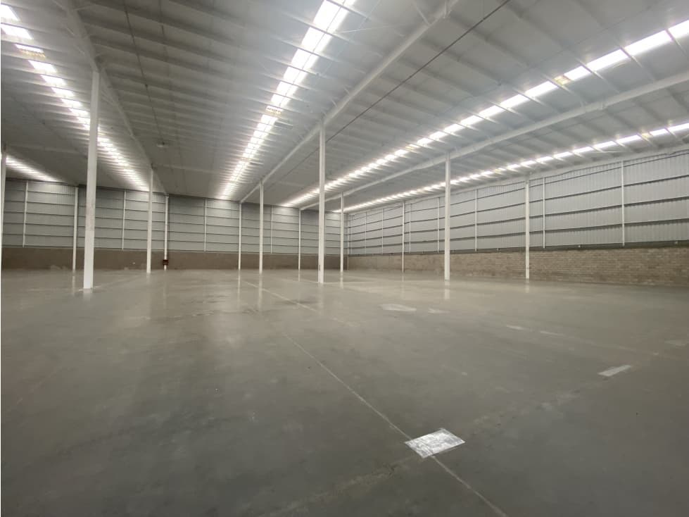 EN RENTA BODEGA 2,046 m2 PARQUE INDUSTRIAL LERMA - 1