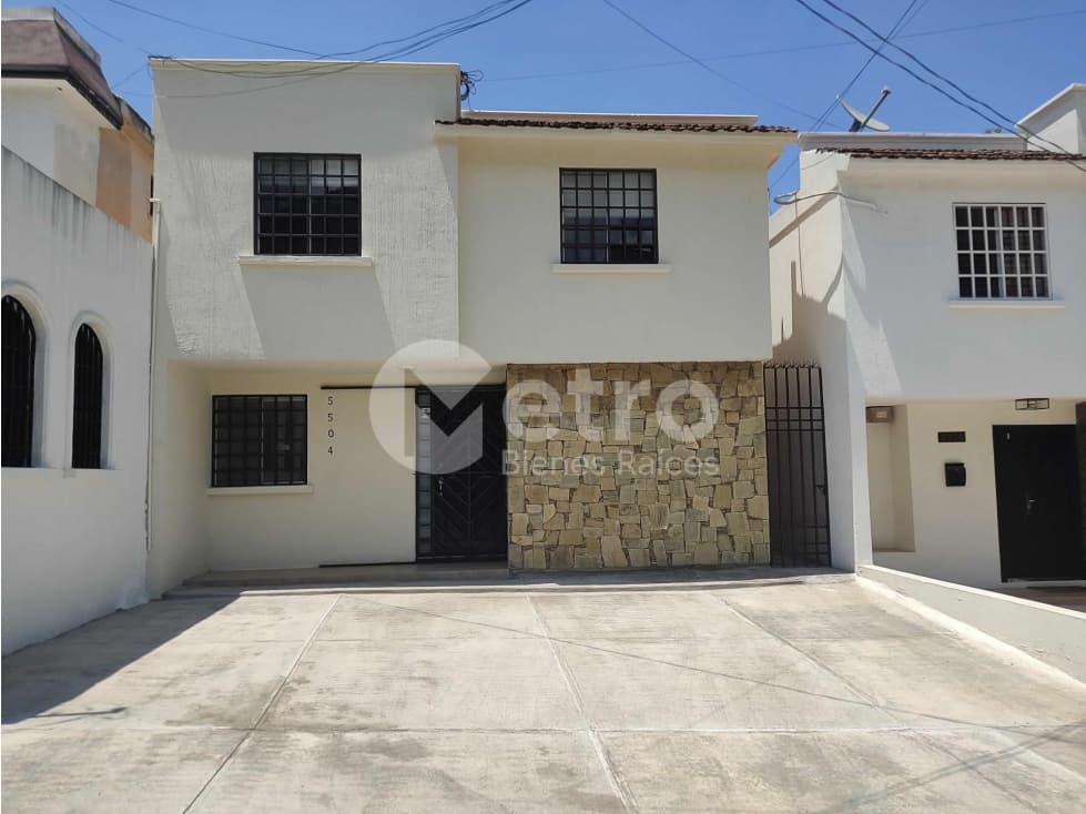 DEL PASEO RESIDENCIAL Casa en Renta en zona Sur de Monterrey MZC - 1