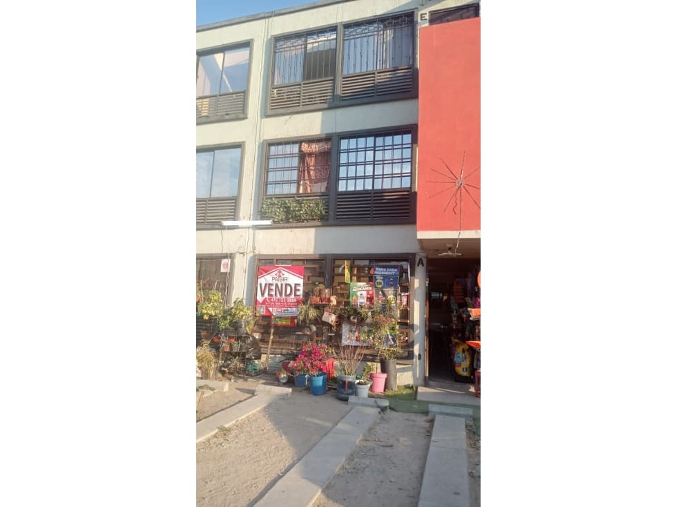 DEPARTAMENTO VENTA VILLA RUBI 500 13-A. PLANTA BAJA - 1