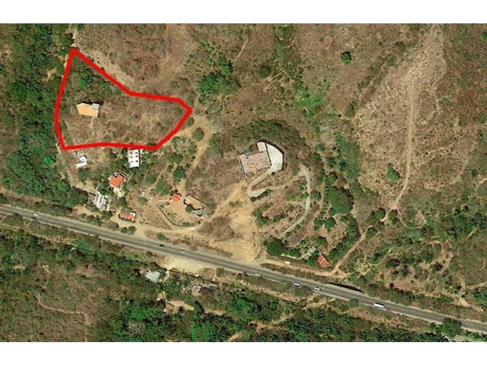 LOTE FLORES SOBRE CARRETERA LA CRUZ - PUNTA MITA - 1