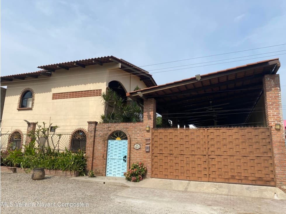 CASA GUACAMAYA EN VENTA EN BUCERIAS NAYARIT - 1