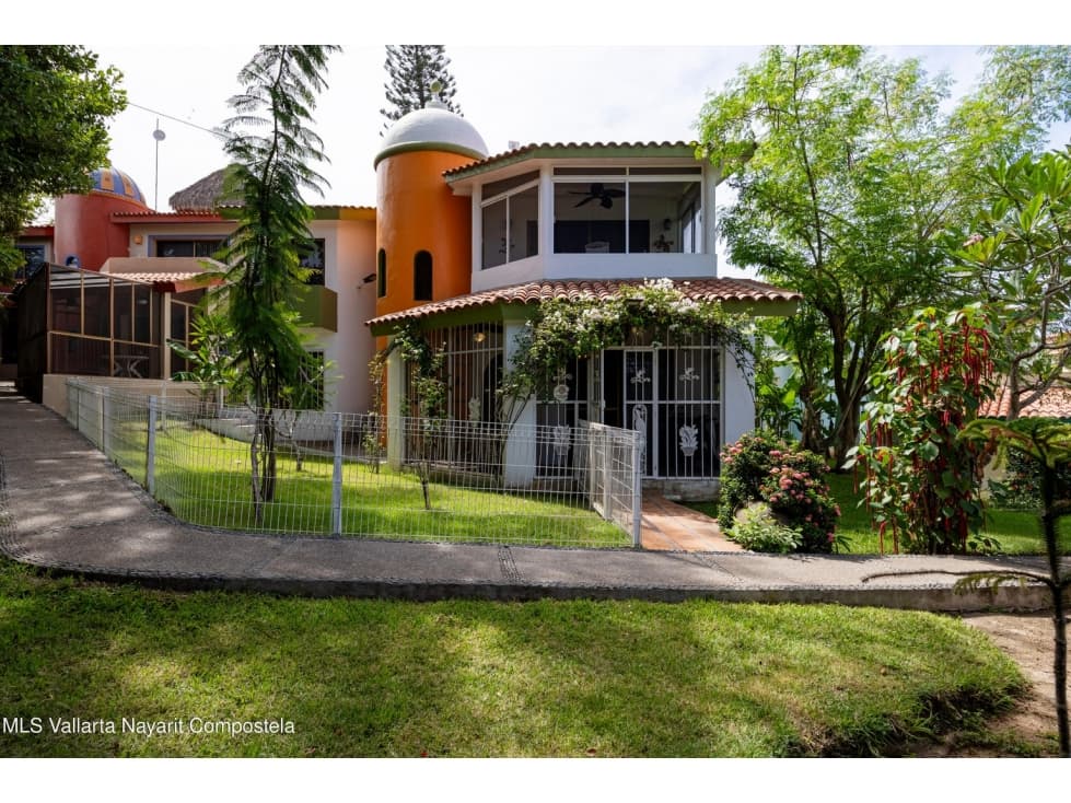 CASA DELFIN EN VENTA EN EL CAMPO DE GOLF FLAMINGOS EN BUCERIAS - 1