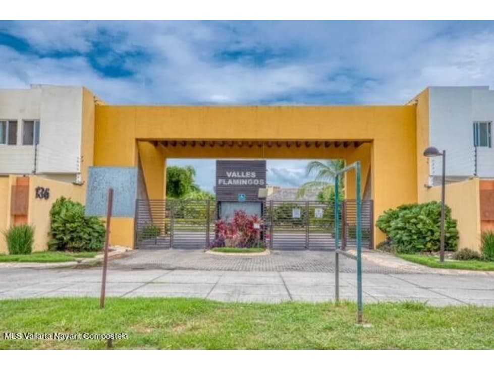 CASA EVE EN VENTA EN PRIVADA VALLE FALMINGOS BUCERIAS NAYARIT - 1