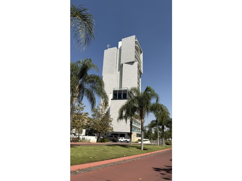 DEPARTAMENTO 201 EN VENTA EN TORRE HISPANIA FRACC. LA RIOJA - 1