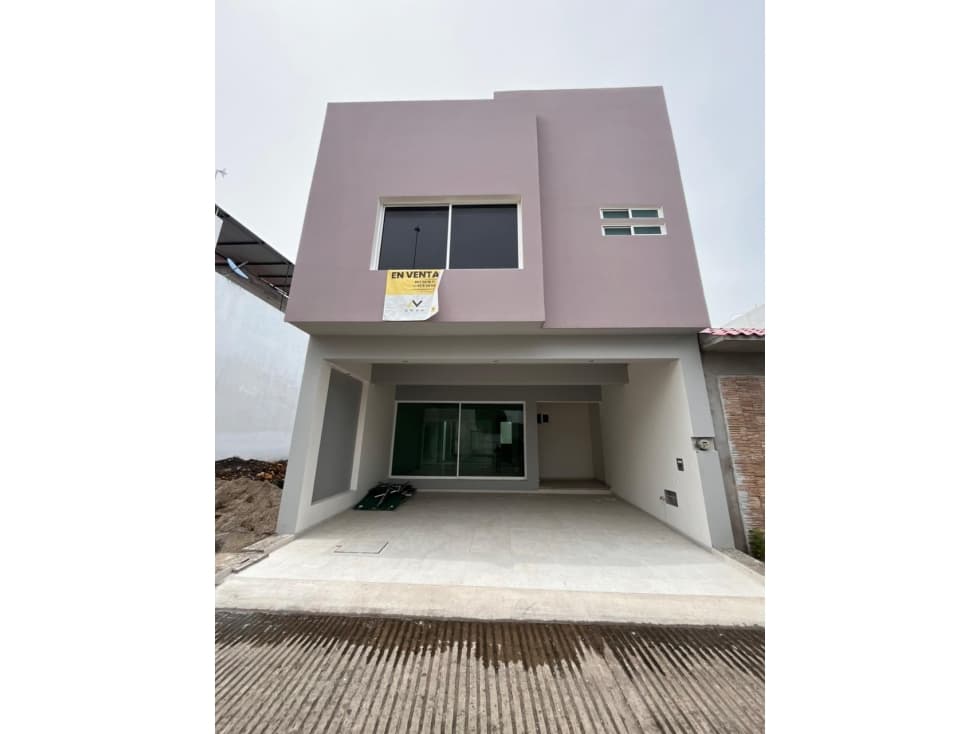 CASA EN VENTA EN RESIDENCIAL VALLE REAL 12, TAPACHULA CHIAPAS - 1