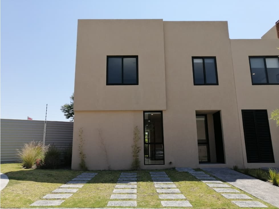 CASA EN VENTA CON ROOF GARDEN NUEVO REFUGIO EL MARQUES QUERETARO GAA - 1