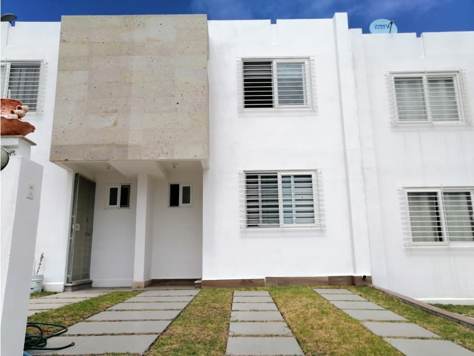 CASA EN RENTA (AMUEBLADA) EN LOS ENCINOS EL MARQUES QUERETARO GAA - 1