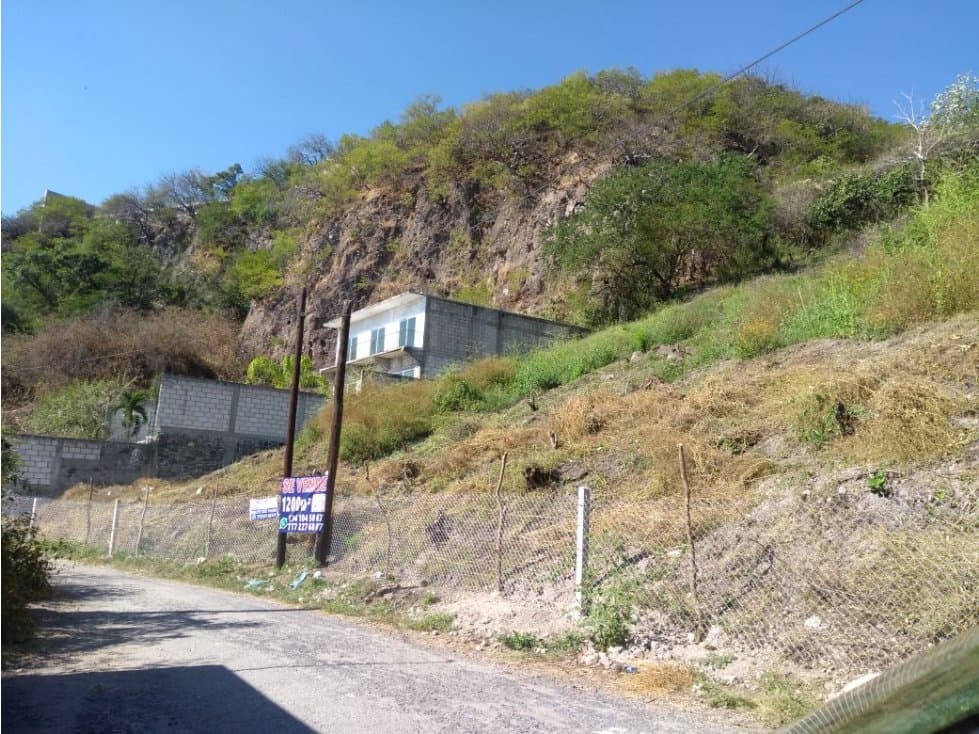 TERRENO EN VENTA CON VISTA AL LAGO TEQUES "MONTE EVEREST" - 1