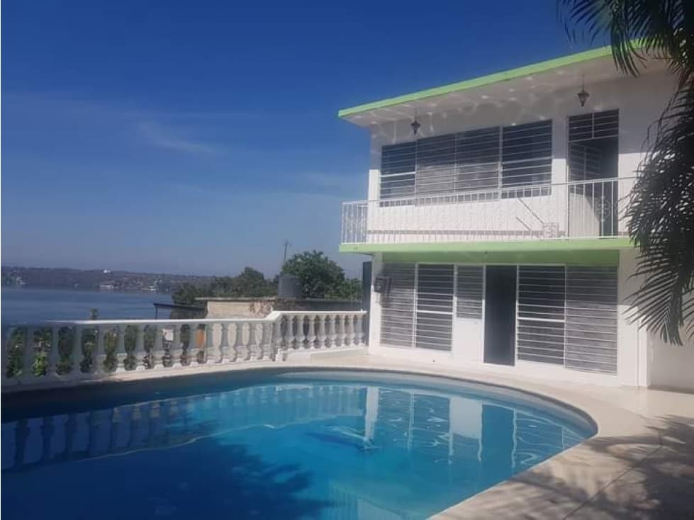 CASA EN VENTA CON VISTA AL LAGO "PBO. TEQUES" - 1