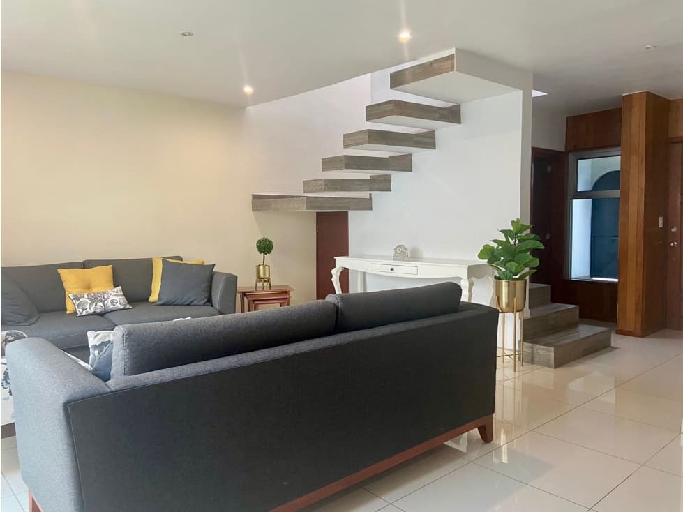 Casa en venta en Jardinadas en Zamora, Michoacán - 1
