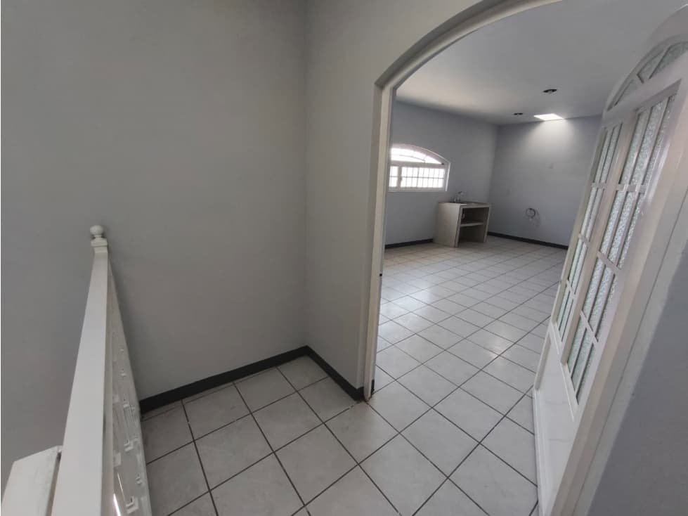 OFICINA /DEPARTAMENTO 70 m2, EN RENTA (LA YERBABUENA) SAHUAYO MICH. - 1