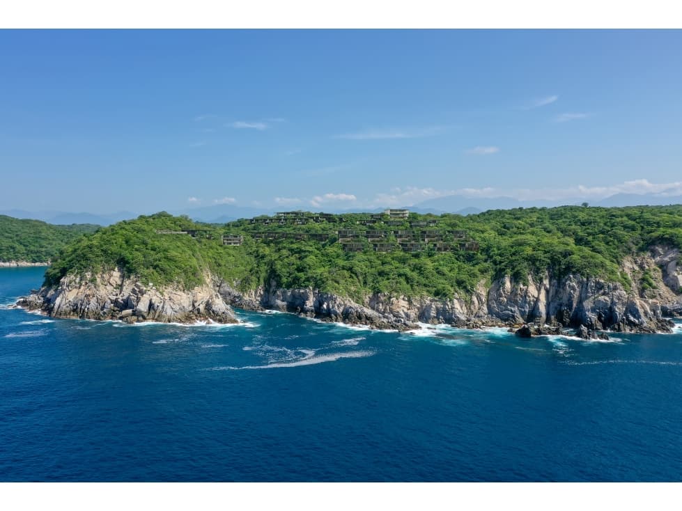 Venta VILLA 4 Recamaras $38.4 MDP 435m2 Bahia Huatulco Oaxaca - 1