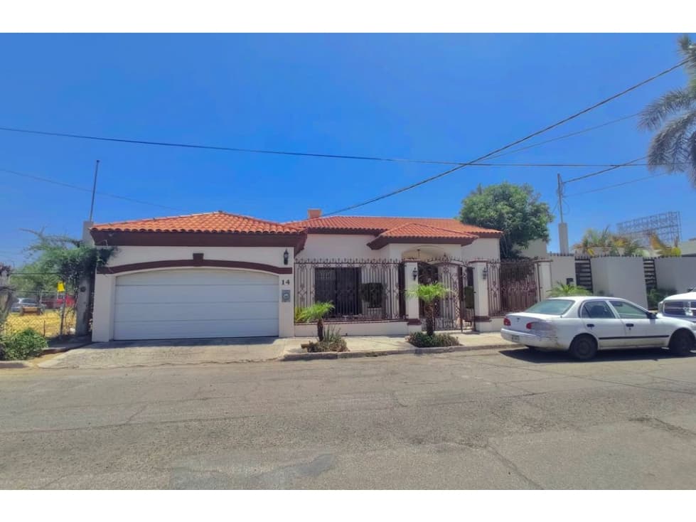SE VENDE CASA EN VILLA SATELITE - 1