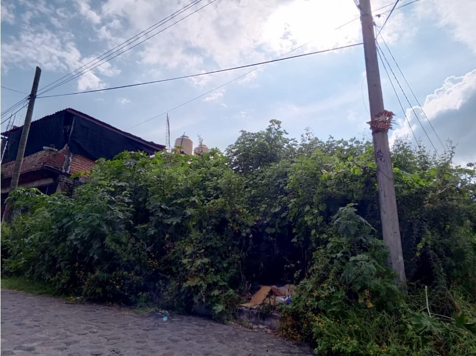 TERRENO EN VENTA ESQUINA LOMAS DEL PEDREGAL, CALLE MONTE CALVARIO - 1