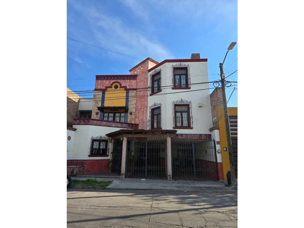CASA EN VENTA EN CALLE GUERRERO SAHUAYO, MICHOACÁN - 1
