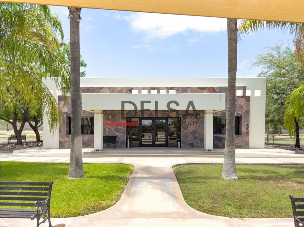 SE VENDE EDIFICIO - 1