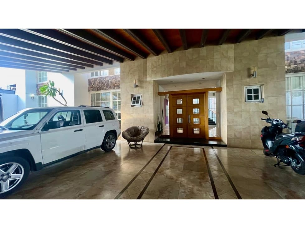 VENTA DE CASA EN LAS AMERICAS ZAMORA - 1