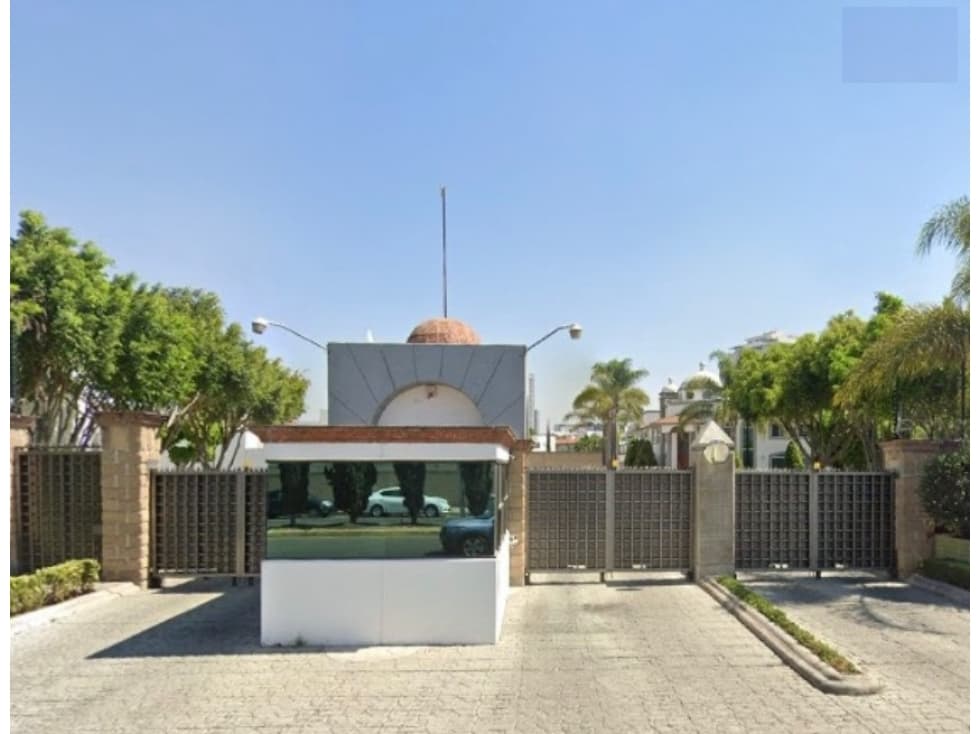 Lote En Venta Dentro De Fraccionamiento Cerca De Boulevard Atlixcayotl - 1