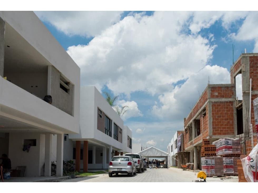 Casas En Venta Dentro De Fraccionamiento En Cuautlancingo - 1