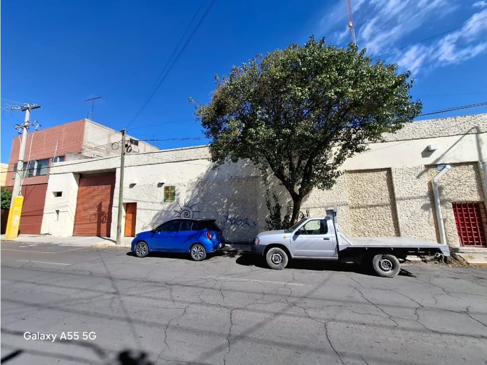 Bodega en Renta Col El Carmen, Cerca al Centro - 1