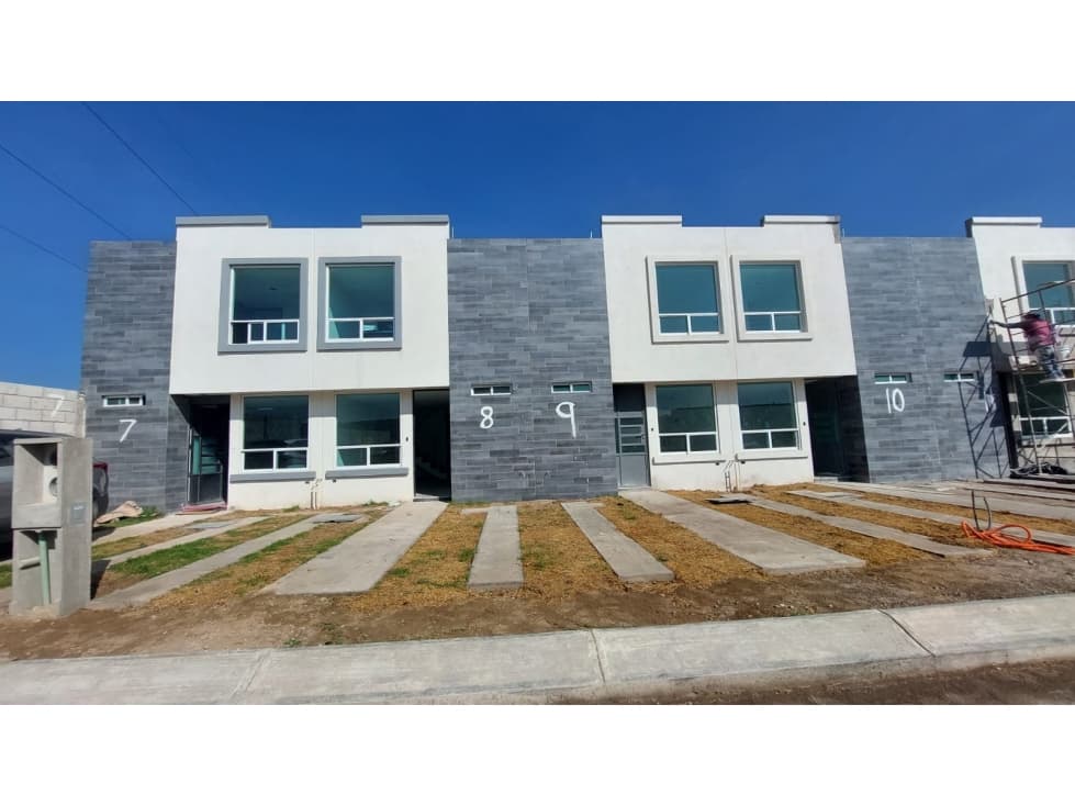 Casas En Venta Cerca De Outlet FInsa - 1