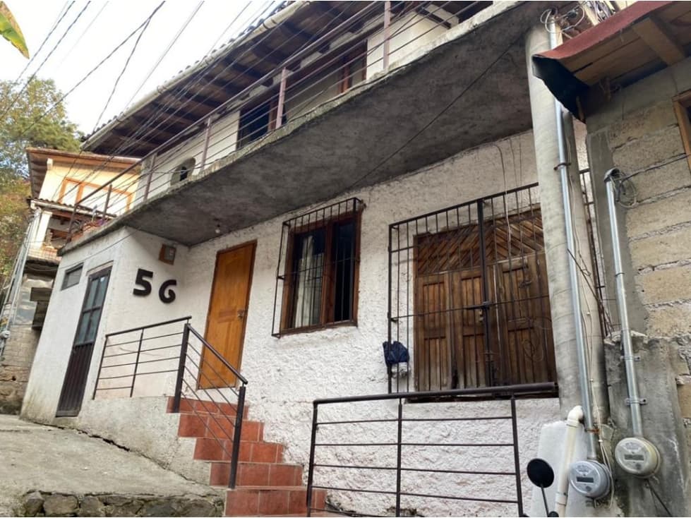 CASA EN VENTA, ZONA DEL MANGUITO - 1