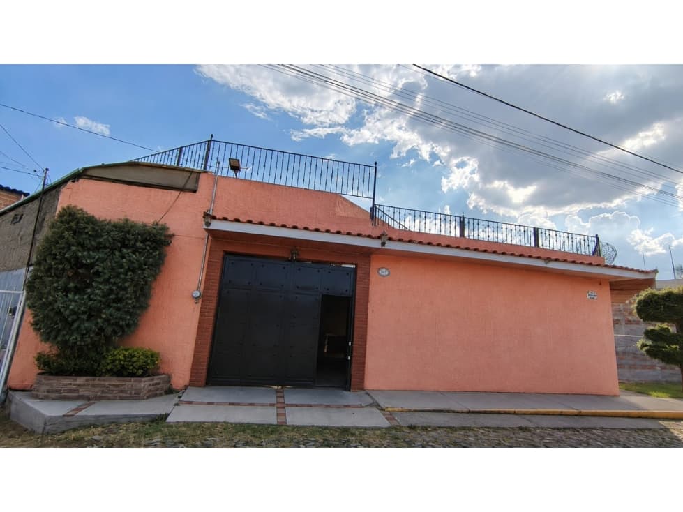 SALÓN DE EVENTOS CON LOCAL COMERCIAL EN ESQUINA EN VENTA TLAQUEPAQUE - 1