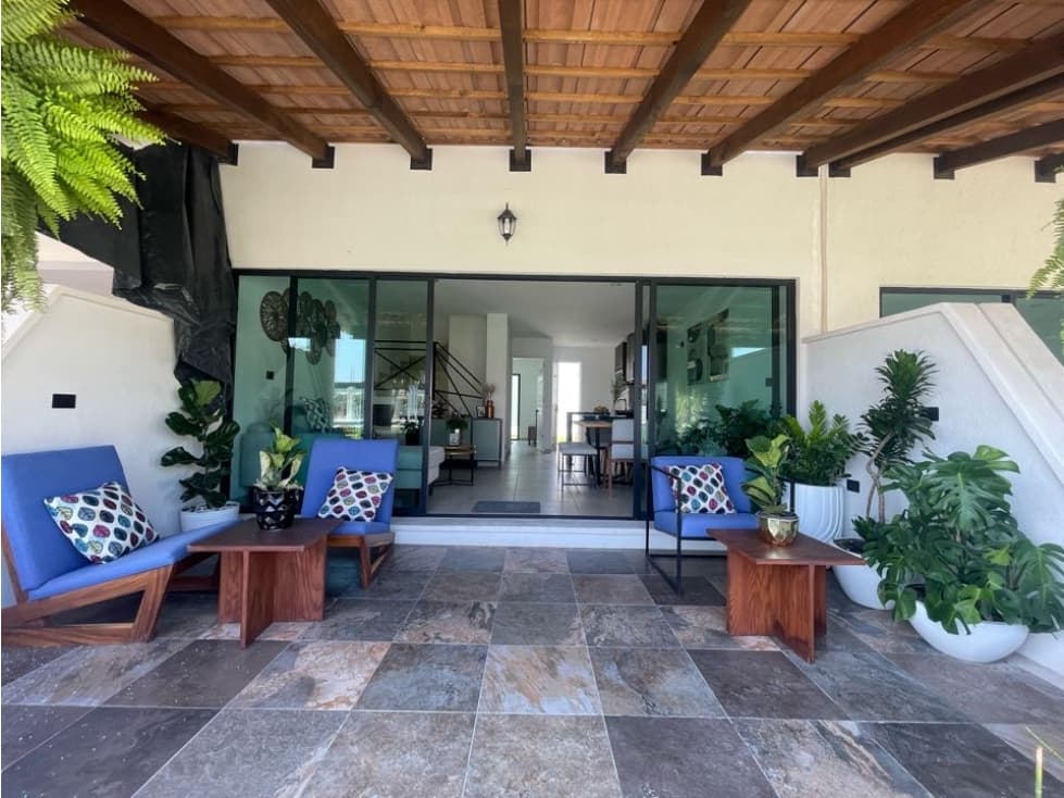 CASA EN VENTA EN ZONA RESIDENCIAL SANTA FE MORELOS SOLO 30 CASAS - 1