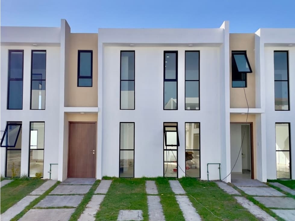 Casa Nueva en Venta en Residencial en San Mateo a una cuadra Metepec - 1