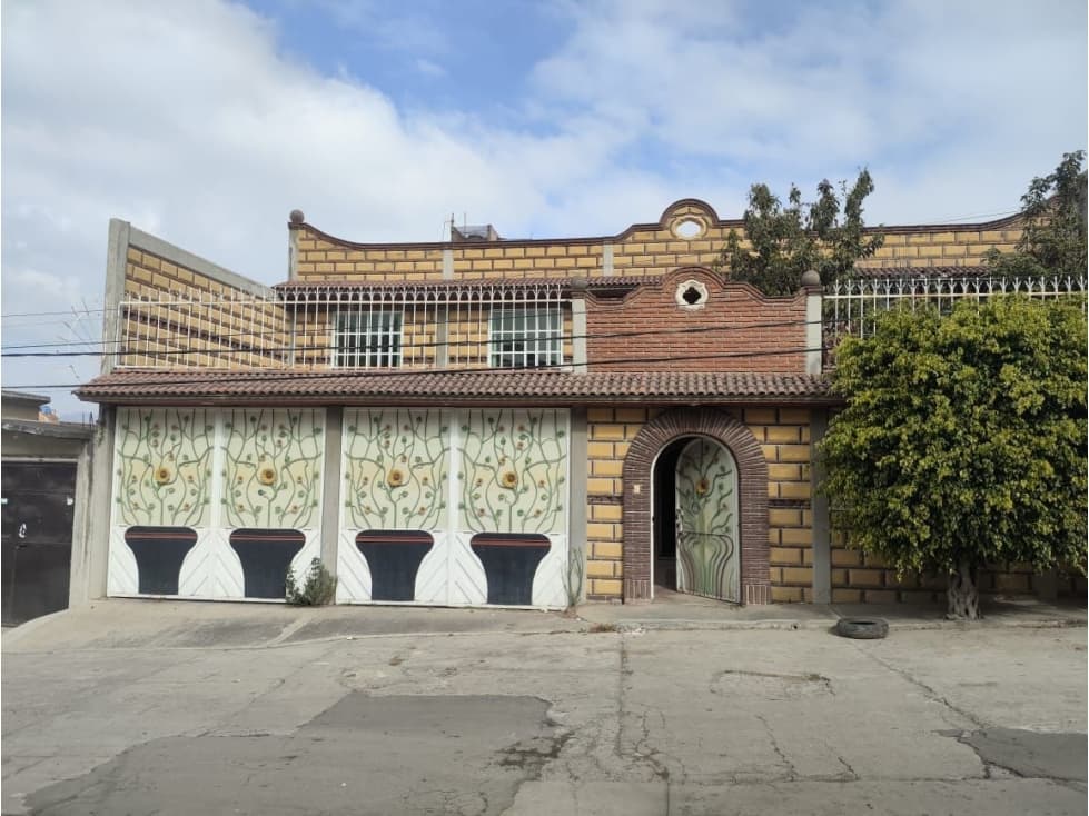 Oportunidad de Inversión: Casa de 452m² en Jorge Jiménez Cantú - 1