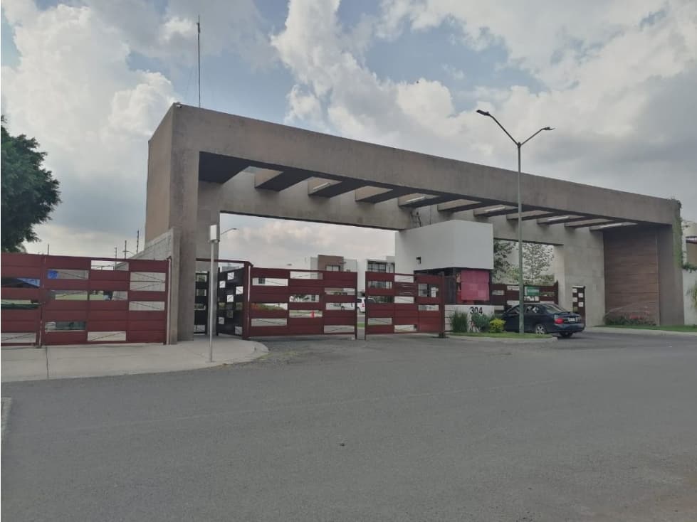 Oportunidad para Inversionistas: Casa en Fraccionamiento Alteza - 1