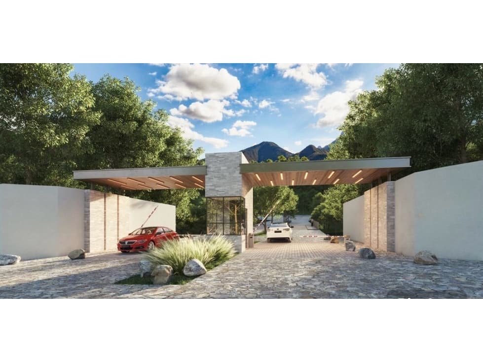 TERRENO EN VENTA EN CARRETERA NACIONAL MONTERREY PLANOS Y CON DECLIVE - 1