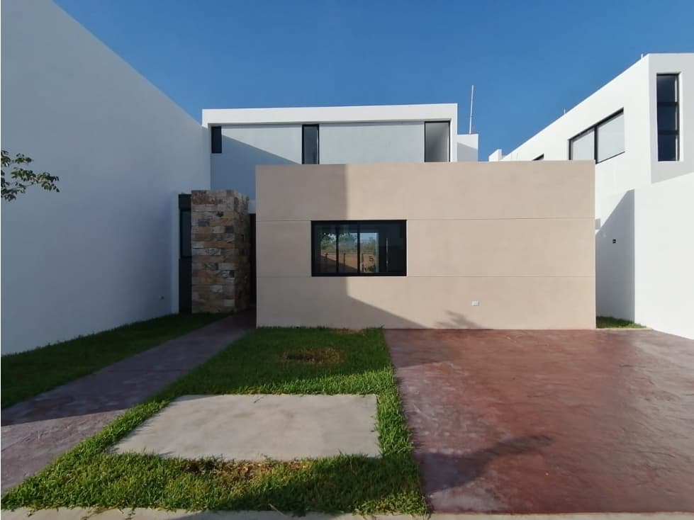 Conkal Increible Casa Residencial En Venta En Privada Mediterrania - 1