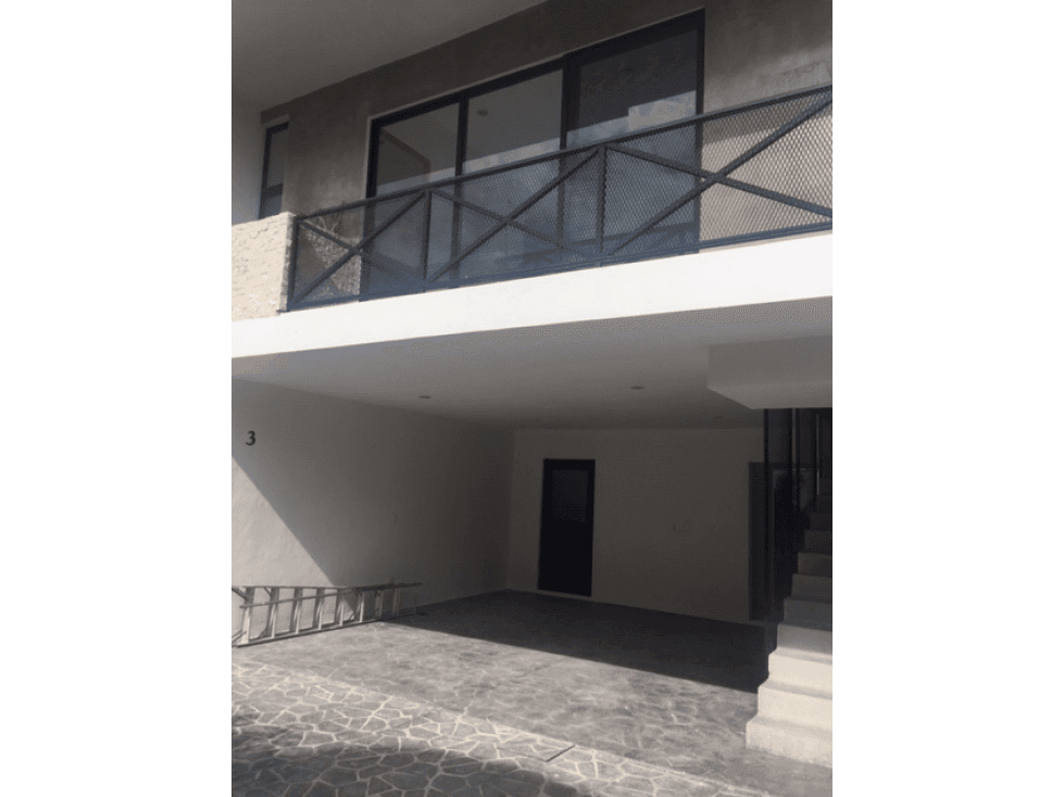 Hermosos Town Houses en Montebello - 1