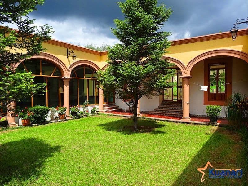 Hacienda en Venta Arocutín, Erongarícuaro Michoacán - 1