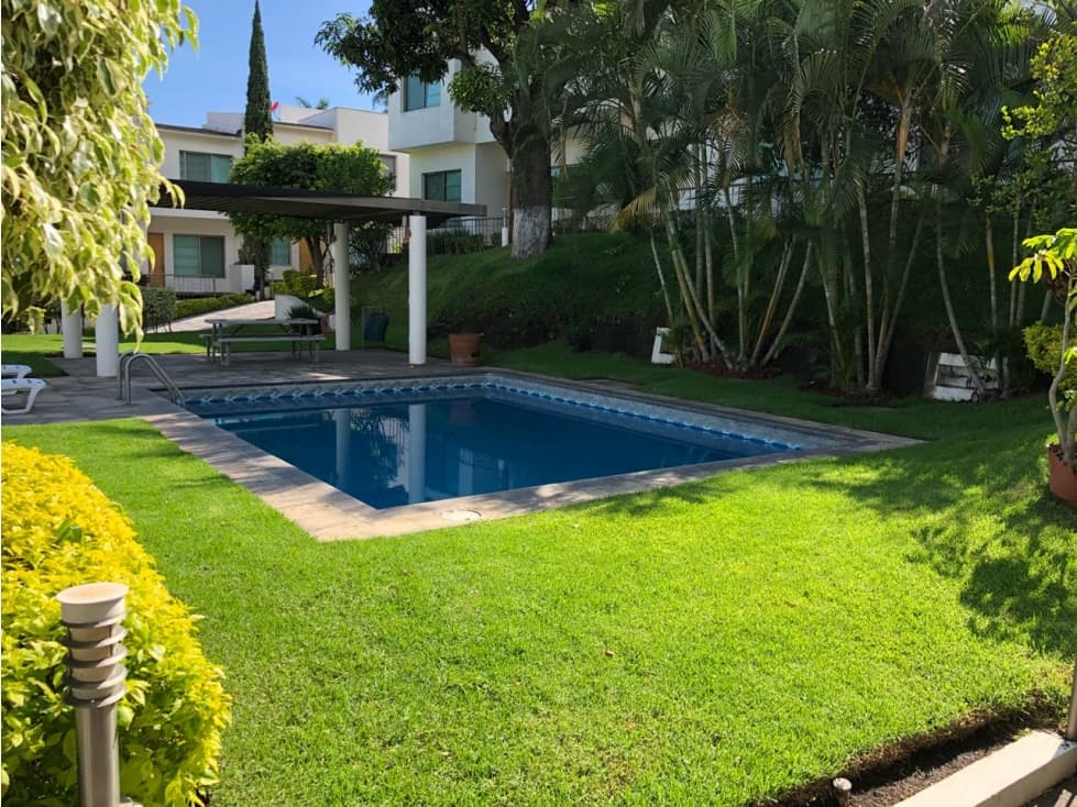 Renta de Casa en Condominio en San Anton - 1
