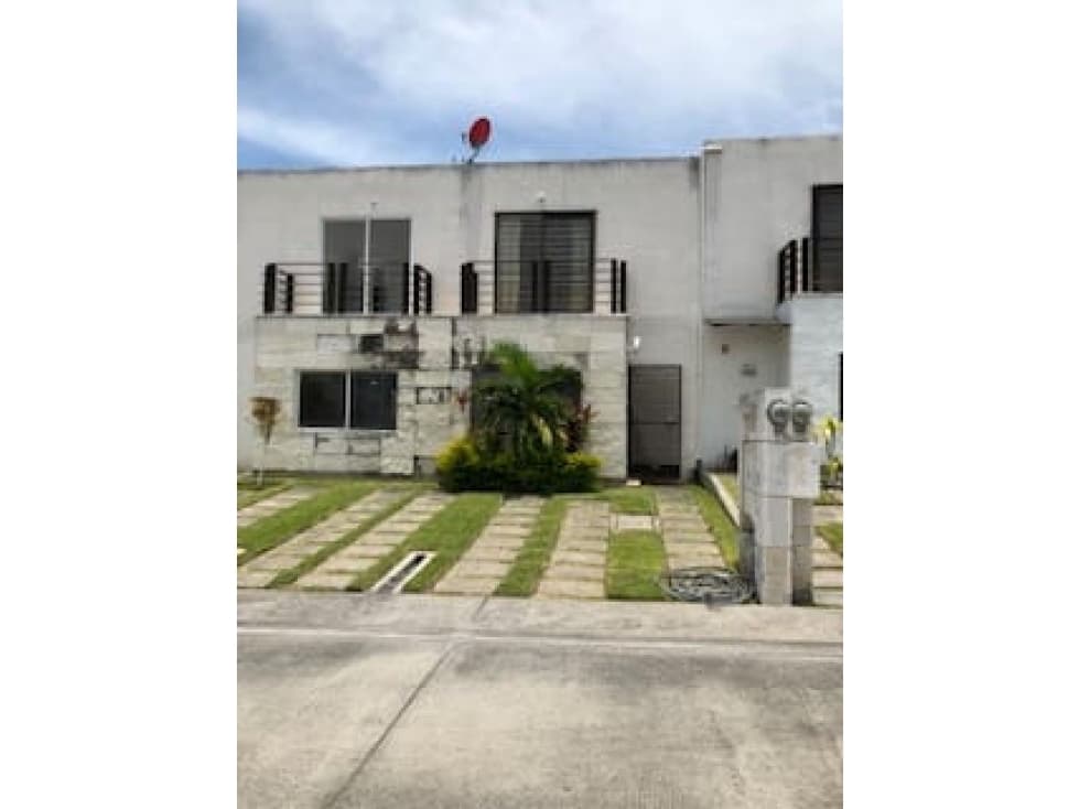 Venta de Casa en Condominio en Los Laureles - 1