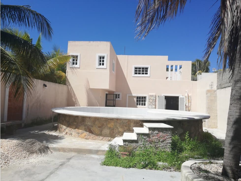 CASA  "CARACOL" 2DA. FILA AL MAR CON PISCINA EN CHICXULUB, YUCATAN - 1