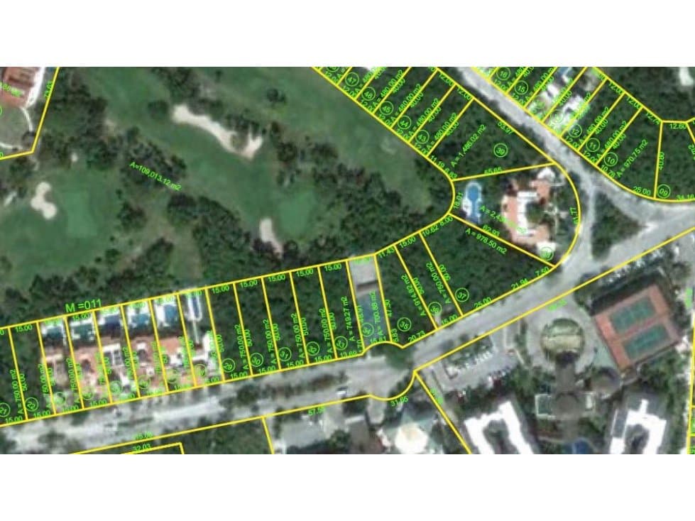 VENTA DE TERRENO EN CAMPO DE GOLF PUERTO AVENTURAS - 1