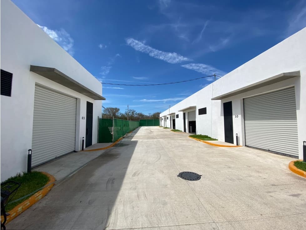 BODARA BODEGAS EN VENTA EN CHICXULUB, PUERTO, YUCATAN - 1
