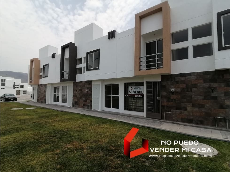 CASA CON ALBERCA EN CONDOMINIO PRIVADO - 1