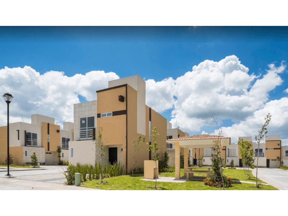 EXCELENTE CASA EN REMATE BANCARIO EN TOLUCA - 1