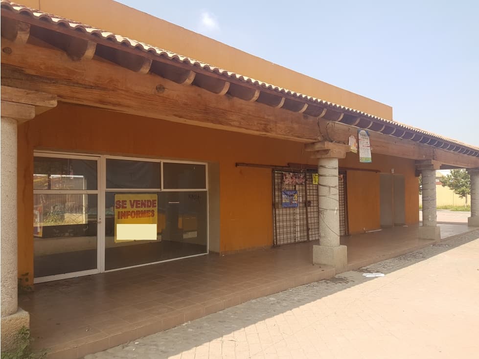 VENTA DE LOCAL COMERCIAL EN CHALCO FRENTE A UNIDAD HABITACIONAL - 1
